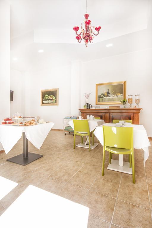 קאסטלמארה דל גולפו B&B La Torre חדר תמונה