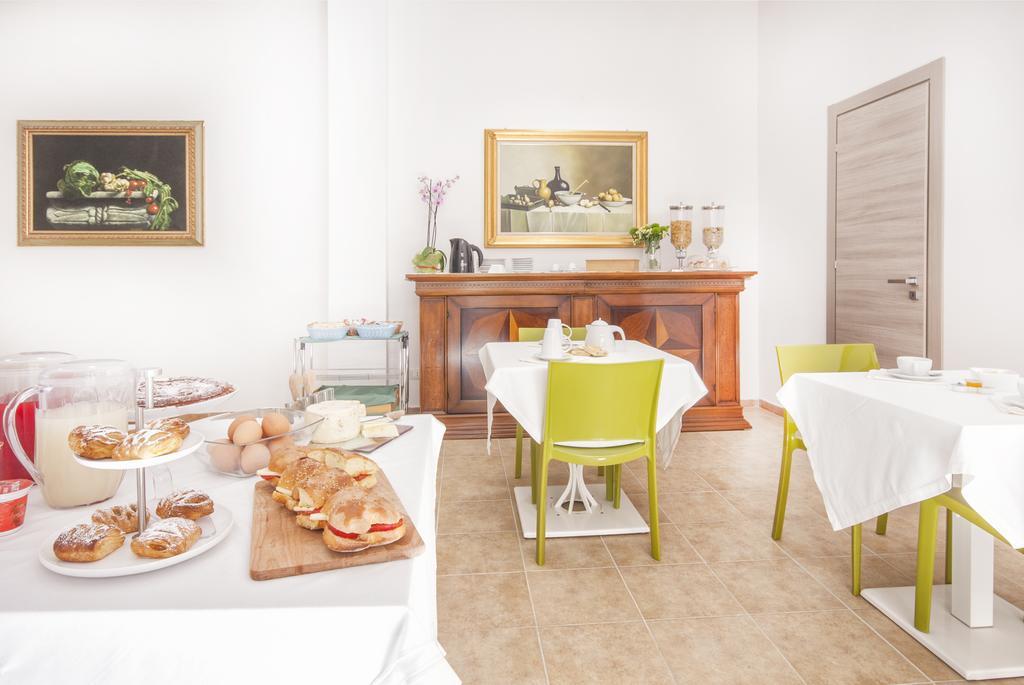 קאסטלמארה דל גולפו B&B La Torre מראה חיצוני תמונה